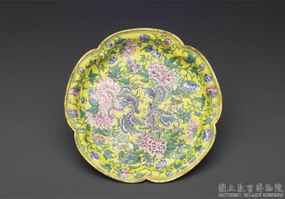 图片[2]-Painted enamel plate with flower-and-butterfly decoration, Yongzheng reign (1723-1735), Qing dynasty-China Archive